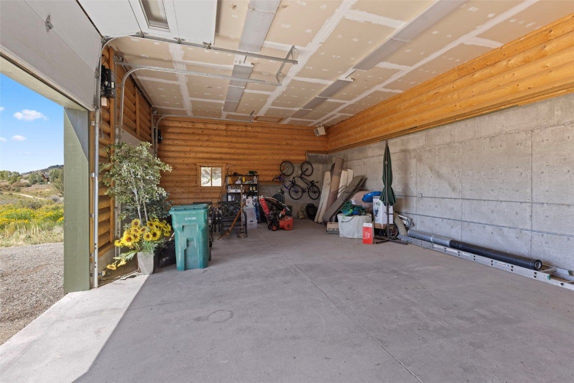 Silverthorne, Colorado, 80498, United States, 6 Bedrooms Bedrooms, ,6 BathroomsBathrooms,Residential,Active,1702665