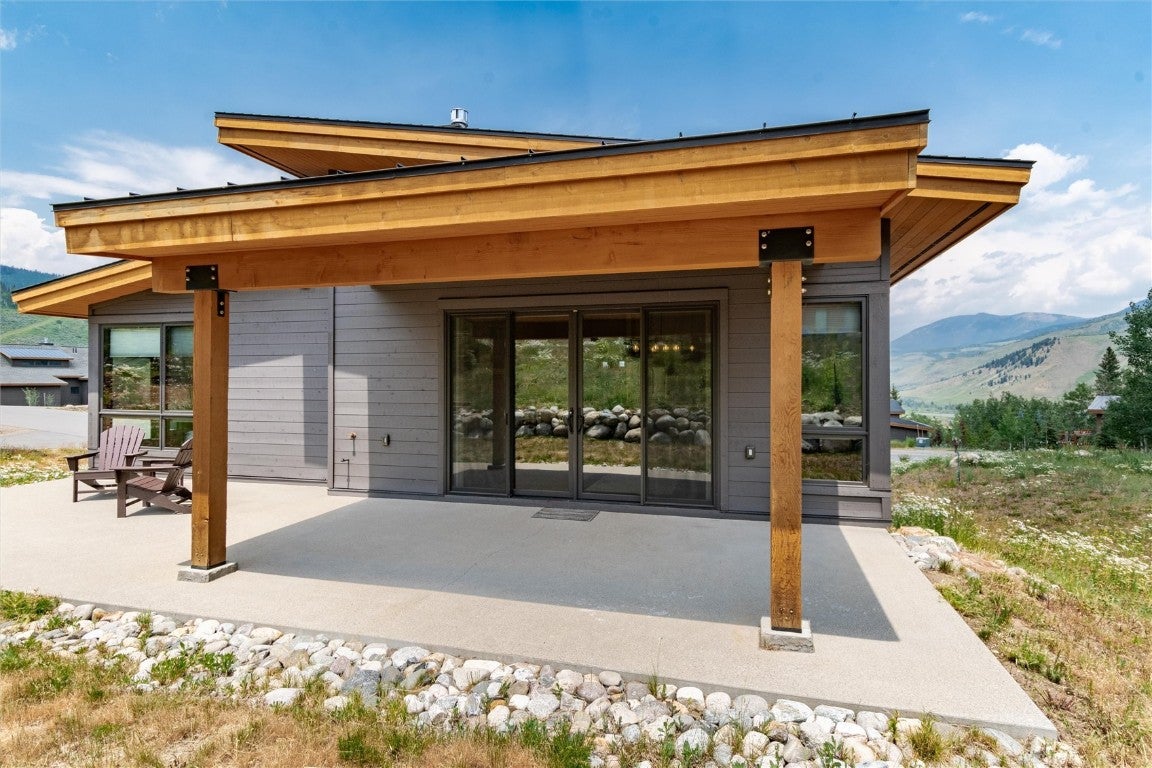 Silverthorne, Colorado, 80498, United States, 3 Bedrooms Bedrooms, ,3 BathroomsBathrooms,Residential,Active,1810374