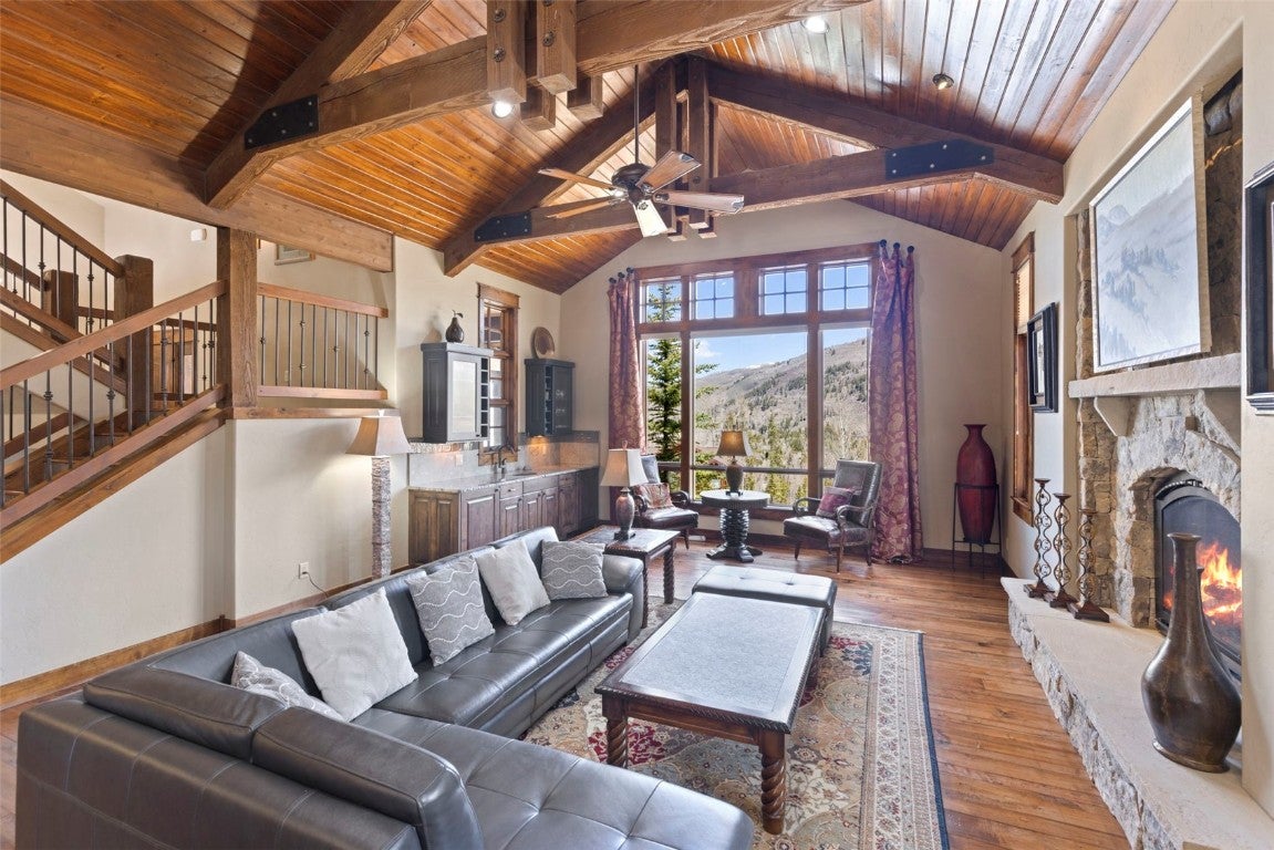 Silverthorne, Colorado, 80498, United States, 4 Bedrooms Bedrooms, ,4 BathroomsBathrooms,Residential,Active,1798243