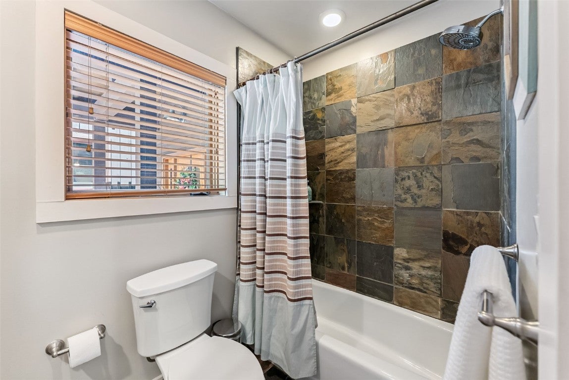 Dillon, Colorado, 80435, United States, 4 Bedrooms Bedrooms, ,3 BathroomsBathrooms,Residential,Active,1886797