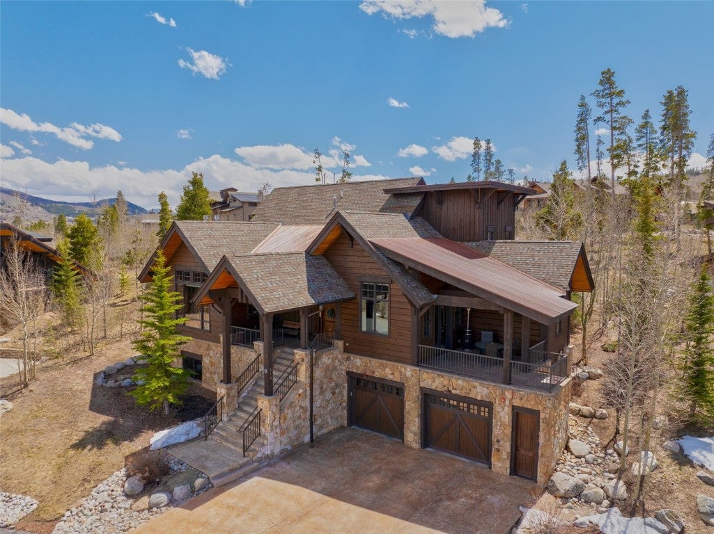 Silverthorne, Colorado, 80498, United States, 4 Bedrooms Bedrooms, ,4 BathroomsBathrooms,Residential,Active,1798243