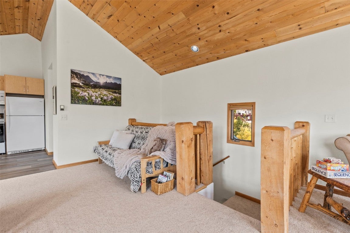 Silverthorne, Colorado, 80498, United States, 3 Bedrooms Bedrooms, ,3 BathroomsBathrooms,Residential,Active,1952609