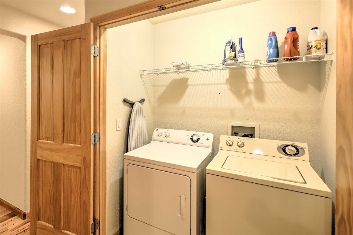 Frisco, Colorado, 80443, United States, ,5 BathroomsBathrooms,Residential,Active,1798041