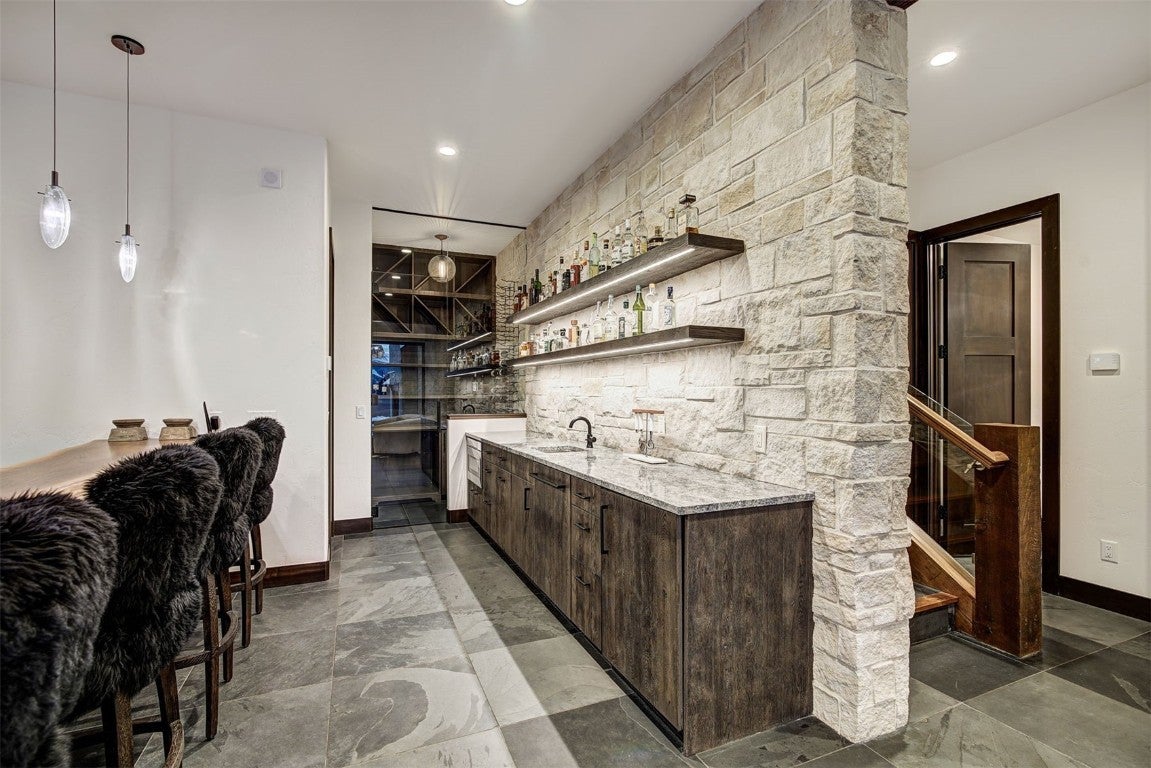 Silverthorne, Colorado, 80498, United States, ,7 BathroomsBathrooms,Residential,Active,1756445