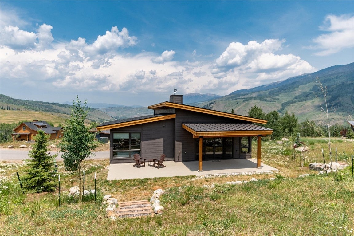 Silverthorne, Colorado, 80498, United States, 3 Bedrooms Bedrooms, ,3 BathroomsBathrooms,Residential,Active,1810374