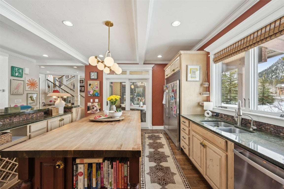 Frisco, Colorado, 80443, United States, 3 Bedrooms Bedrooms, ,5 BathroomsBathrooms,Residential,Active,1769391