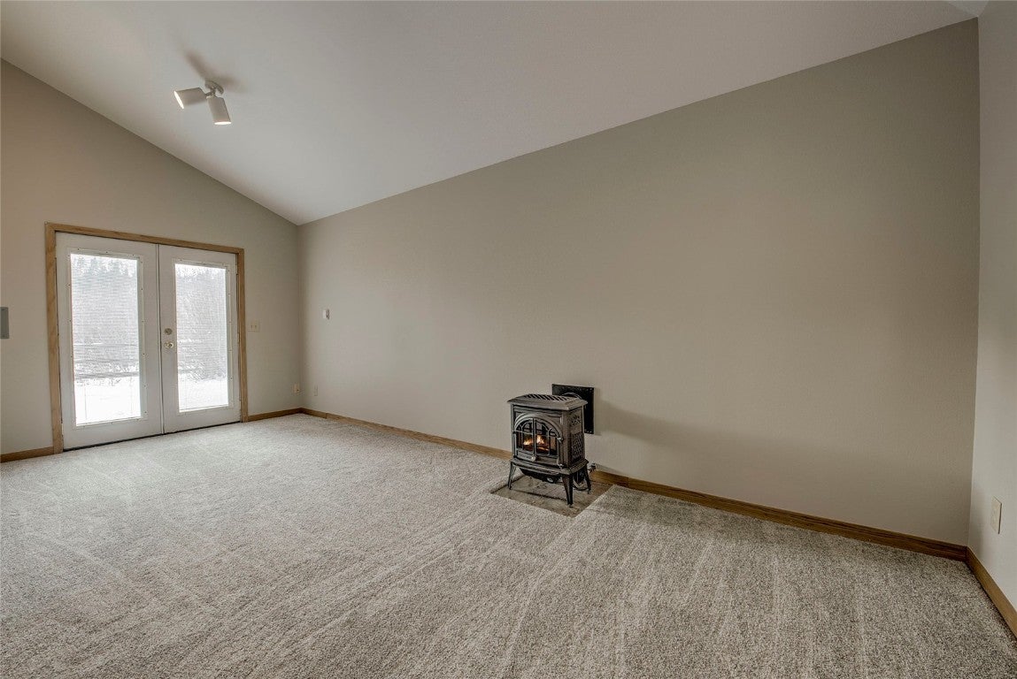 Silverthorne, Colorado, 80498, United States, 5 Bedrooms Bedrooms, ,4 BathroomsBathrooms,Residential,Active,2002610