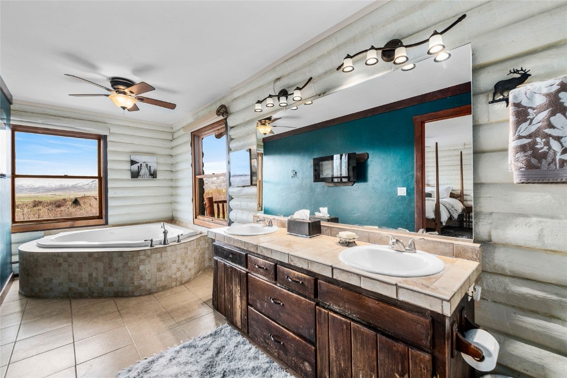 Steamboat Springs, Colorado, 80487, United States, 5 Bedrooms Bedrooms, ,4 BathroomsBathrooms,Residential,Active,1876872