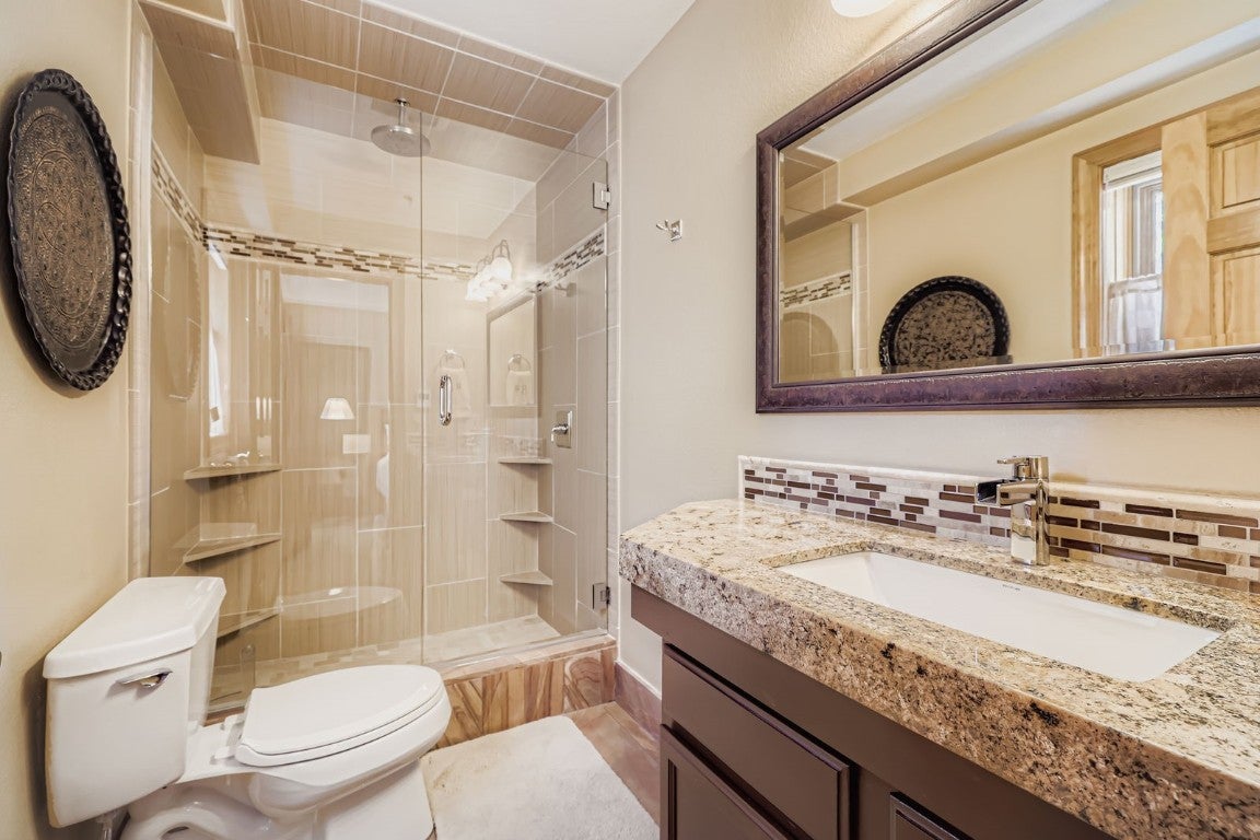 Copper Mountain, Colorado, 80443, United States, 3 Bedrooms Bedrooms, ,4 BathroomsBathrooms,Residential,Active,1912807