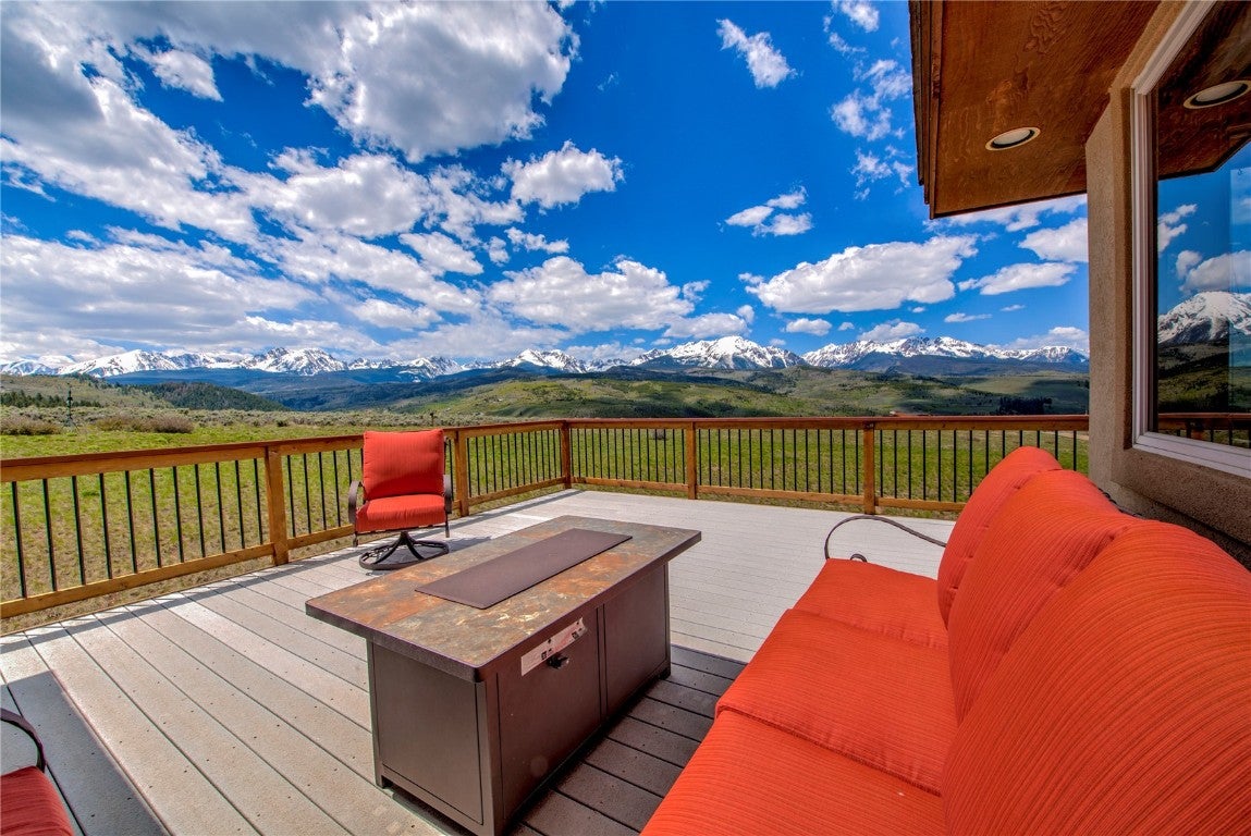 Silverthorne, Colorado, 80498, United States, 4 Bedrooms Bedrooms, ,4 BathroomsBathrooms,Residential,Active,1726921