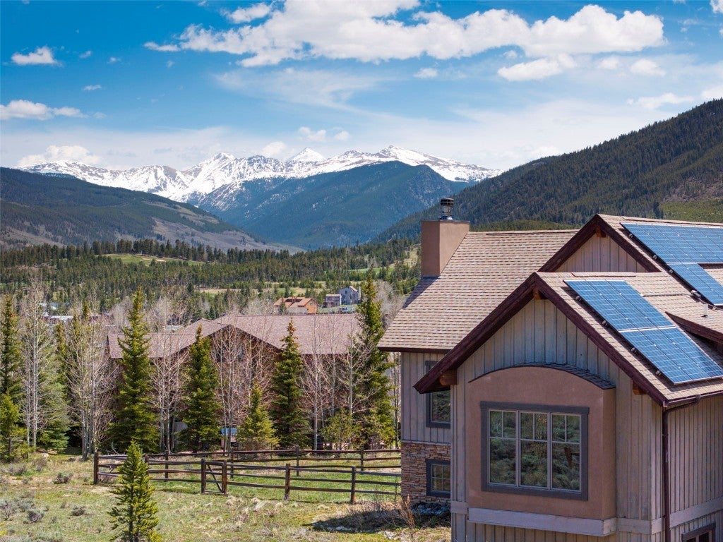Dillon, Colorado, 80435, United States, 4 Bedrooms Bedrooms, ,5 BathroomsBathrooms,Residential,Active,1825073