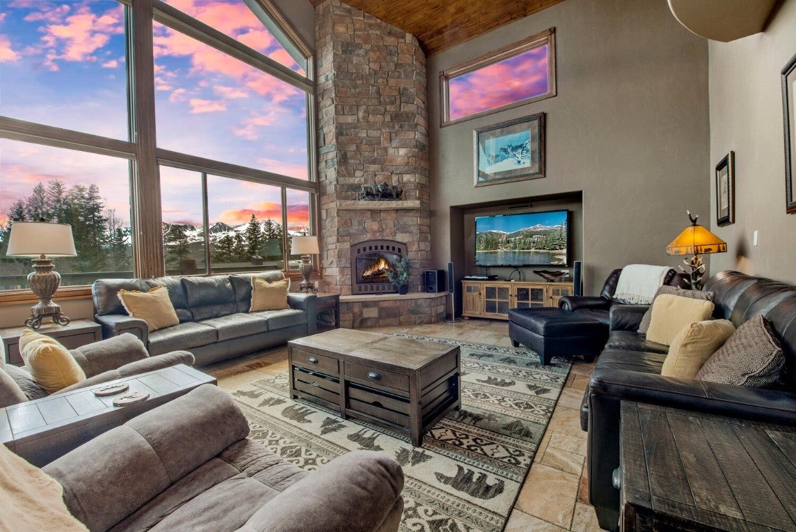 Breckenridge, Colorado, 80424, United States, 6 Bedrooms Bedrooms, ,6 BathroomsBathrooms,Residential,Active,1825078