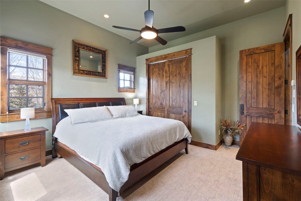 Silverthorne, Colorado, 80498, United States, 4 Bedrooms Bedrooms, ,4 BathroomsBathrooms,Residential,Active,1798243