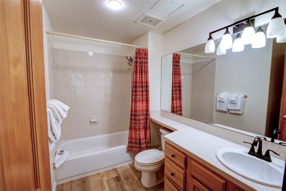 Keystone, Colorado, 80435, United States, 4 Bedrooms Bedrooms, ,4 BathroomsBathrooms,Residential,Active,1884906