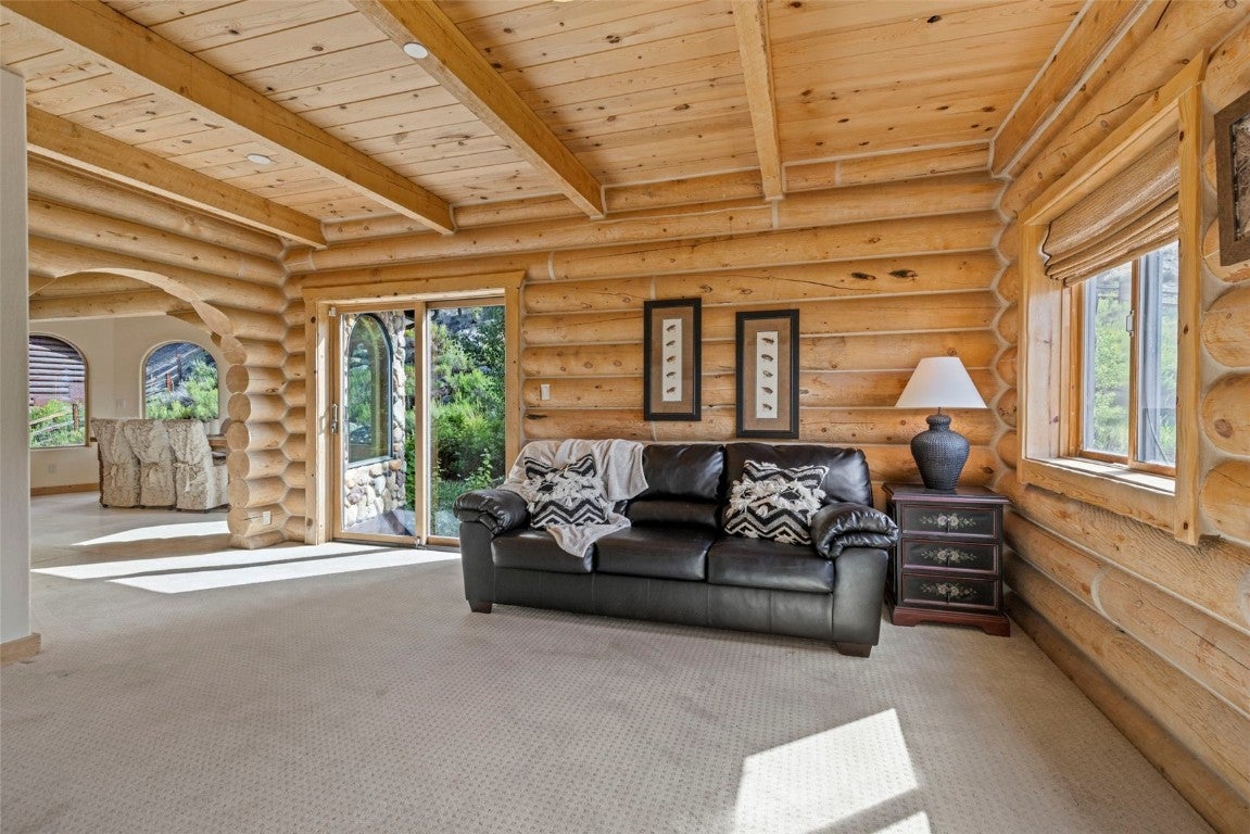 Silverthorne, Colorado, 80498, United States, 6 Bedrooms Bedrooms, ,6 BathroomsBathrooms,Residential,Active,1702665