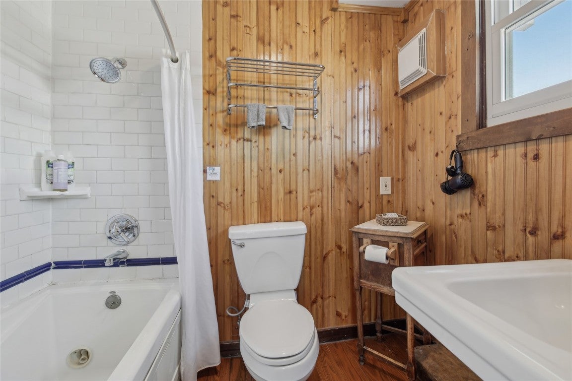 Breckenridge, Colorado, 80424, United States, 11 Bedrooms Bedrooms, ,8 BathroomsBathrooms,Residential,Active,1941362