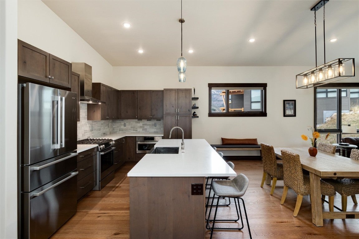 Silverthorne, Colorado, 80498, United States, 3 Bedrooms Bedrooms, ,3 BathroomsBathrooms,Residential,Active,1810374