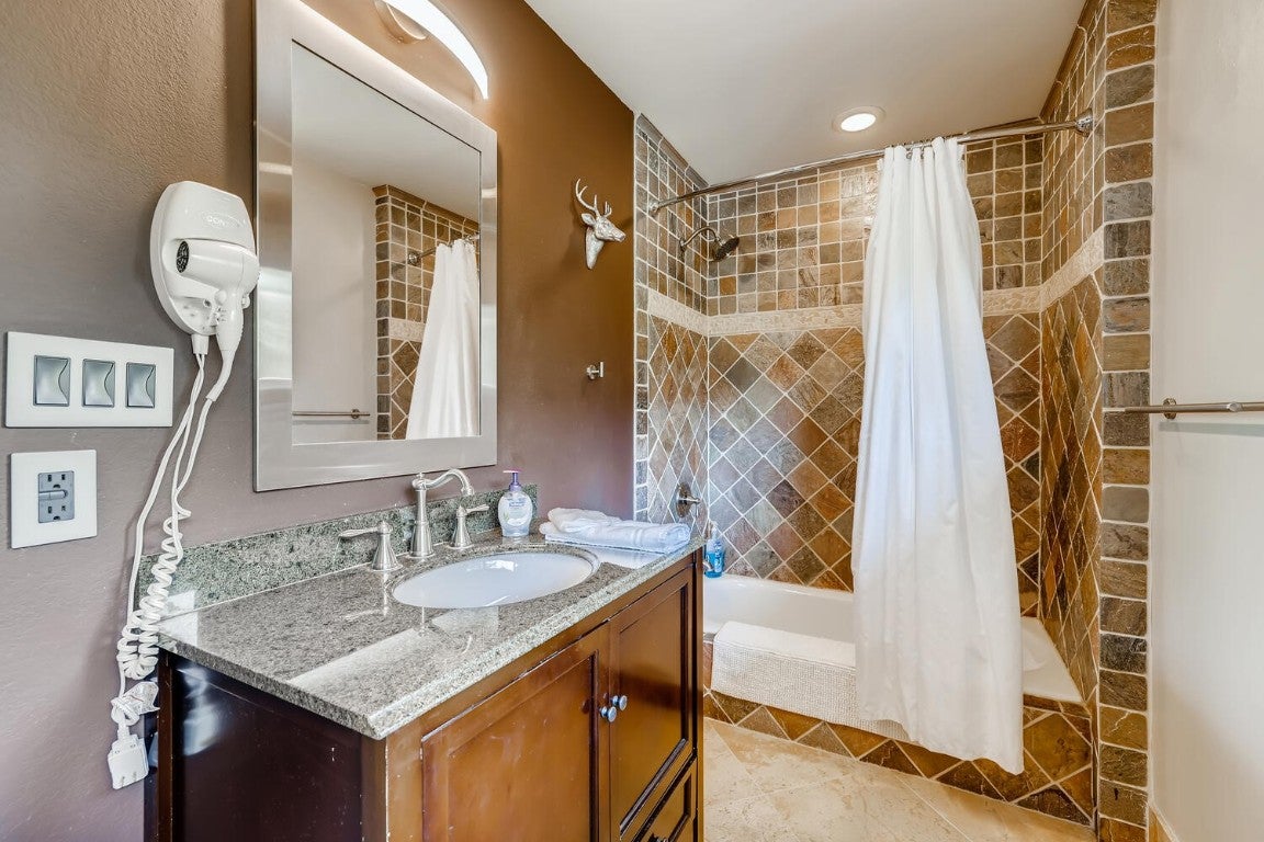 Frisco, Colorado, 80443, United States, 4 Bedrooms Bedrooms, ,6 BathroomsBathrooms,Residential,Active,2006819