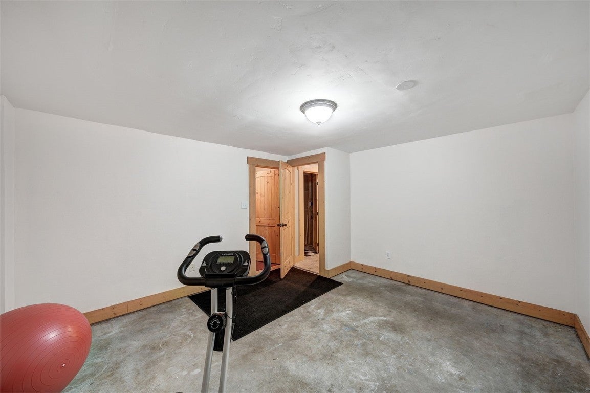 Blue River, Colorado, 80424, United States, 6 Bedrooms Bedrooms, ,5 BathroomsBathrooms,Residential,Active,1863280