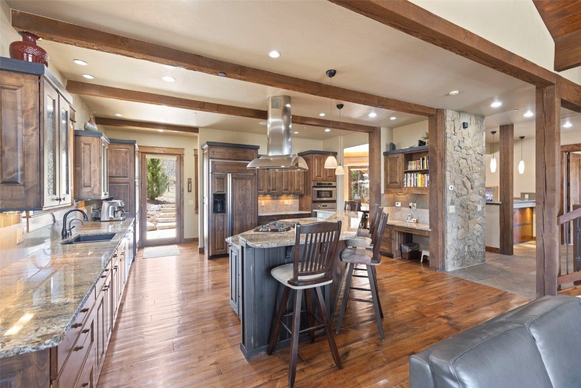Silverthorne, Colorado, 80498, United States, 4 Bedrooms Bedrooms, ,4 BathroomsBathrooms,Residential,Active,1798243