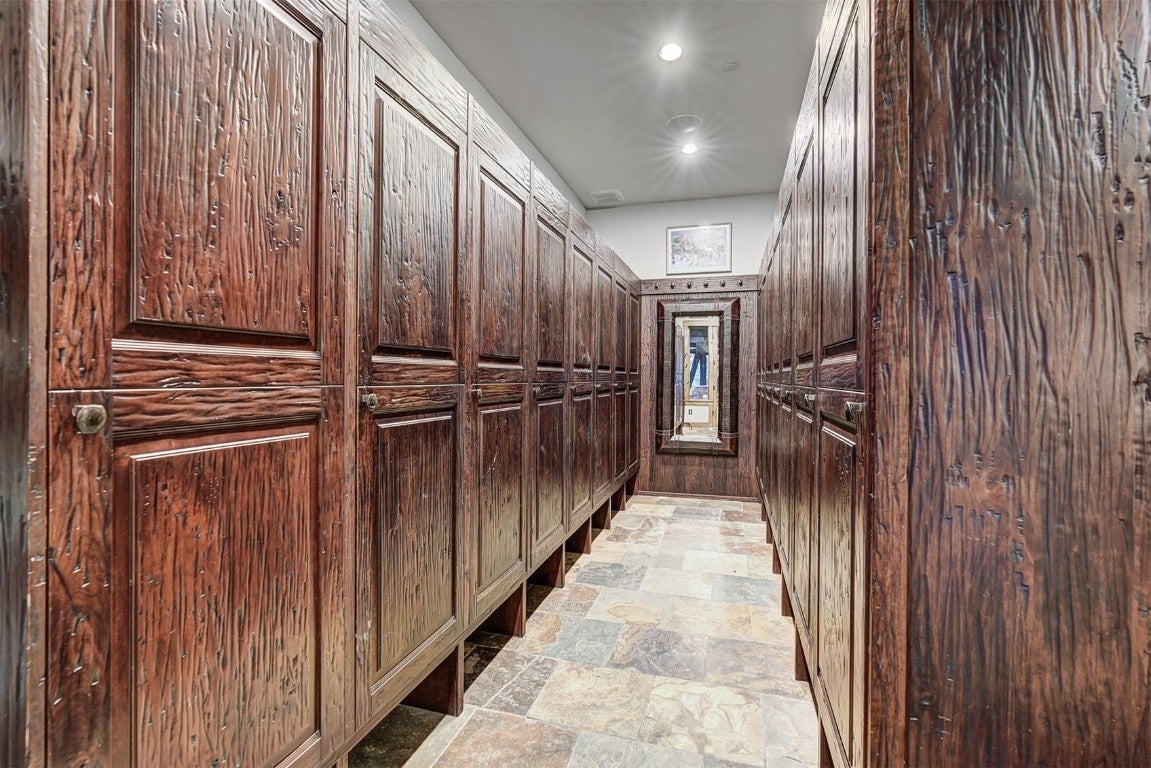 Breckenridge, Colorado, 80424, United States, 7 Bedrooms Bedrooms, ,8 BathroomsBathrooms,Residential,Active,1863268