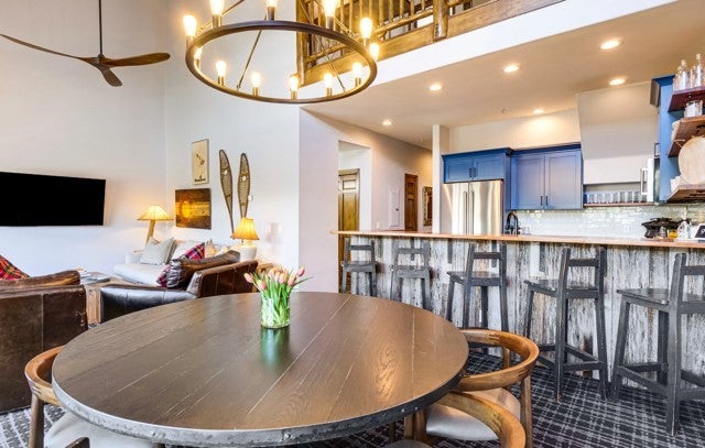 Breckenridge, Colorado, 80424, United States, 3 Bedrooms Bedrooms, ,3 BathroomsBathrooms,Residential,Active,1946314