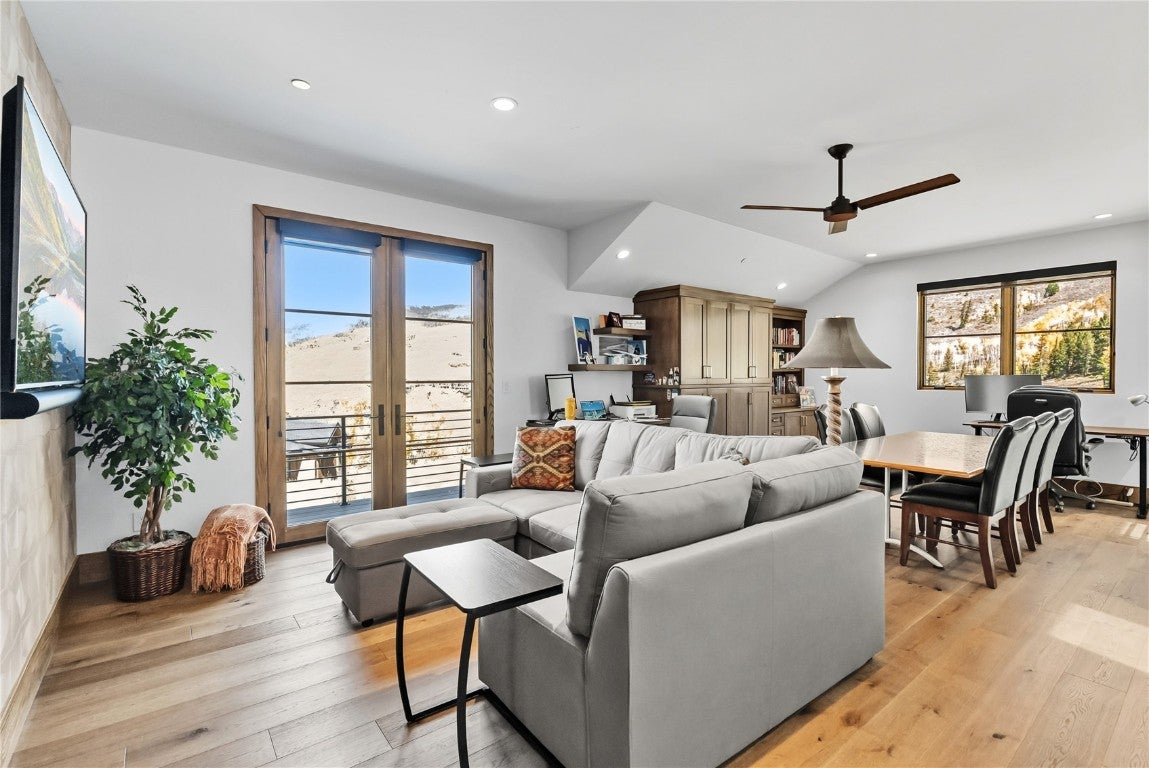 Silverthorne, Colorado, 80498, United States, 5 Bedrooms Bedrooms, ,7 BathroomsBathrooms,Residential,Active,1965822