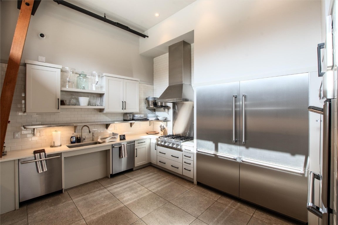 Silverthorne, Colorado, 80498, United States, 3 Bedrooms Bedrooms, ,3 BathroomsBathrooms,Residential,Active,1810374