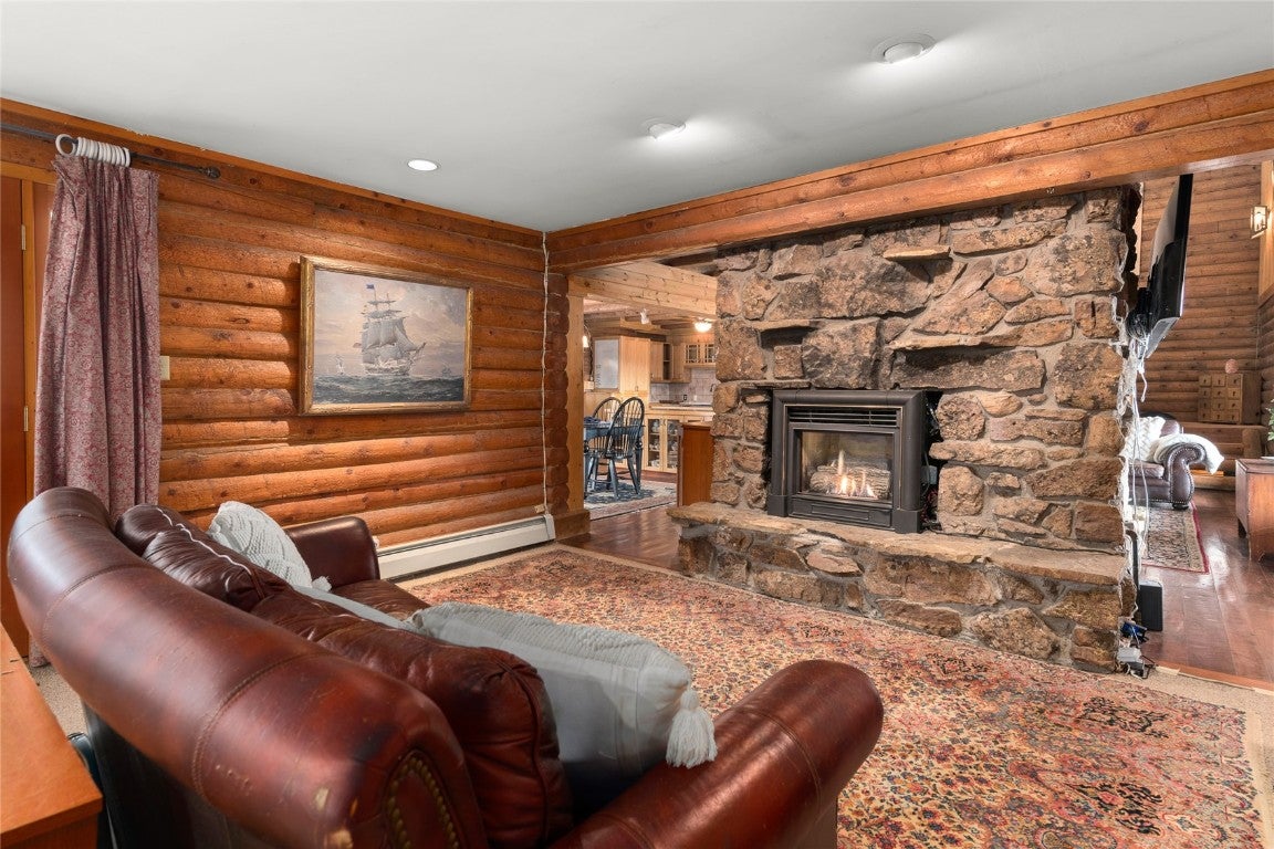Steamboat Springs, Colorado, 80487, United States, 5 Bedrooms Bedrooms, ,4 BathroomsBathrooms,Residential,Active,1876872