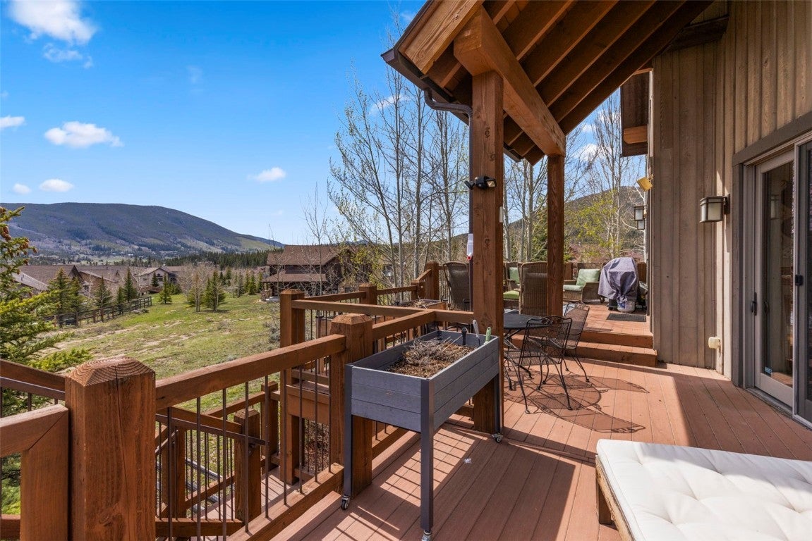 Dillon, Colorado, 80435, United States, 4 Bedrooms Bedrooms, ,5 BathroomsBathrooms,Residential,Active,1825073