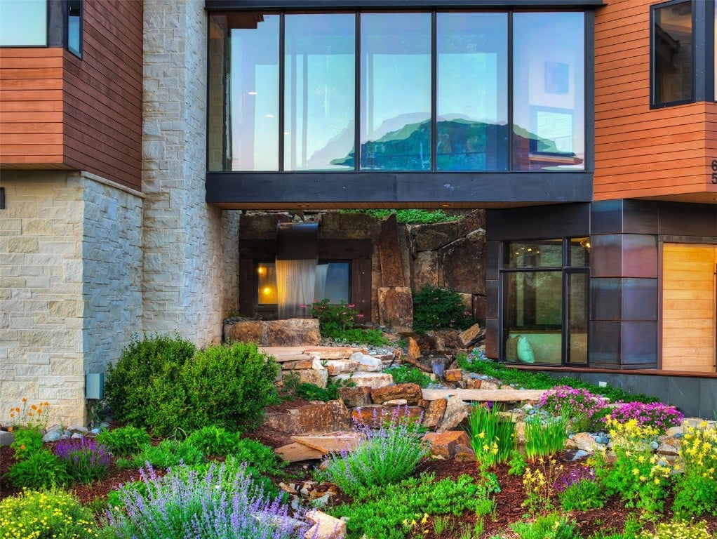 Silverthorne, Colorado, 80498, United States, ,7 BathroomsBathrooms,Residential,Active,1756445