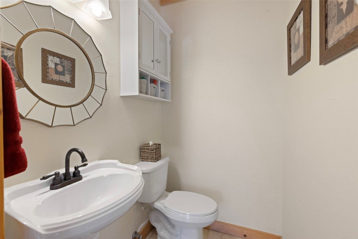 Silverthorne, Colorado, 80498, United States, 6 Bedrooms Bedrooms, ,6 BathroomsBathrooms,Residential,Active,1702665