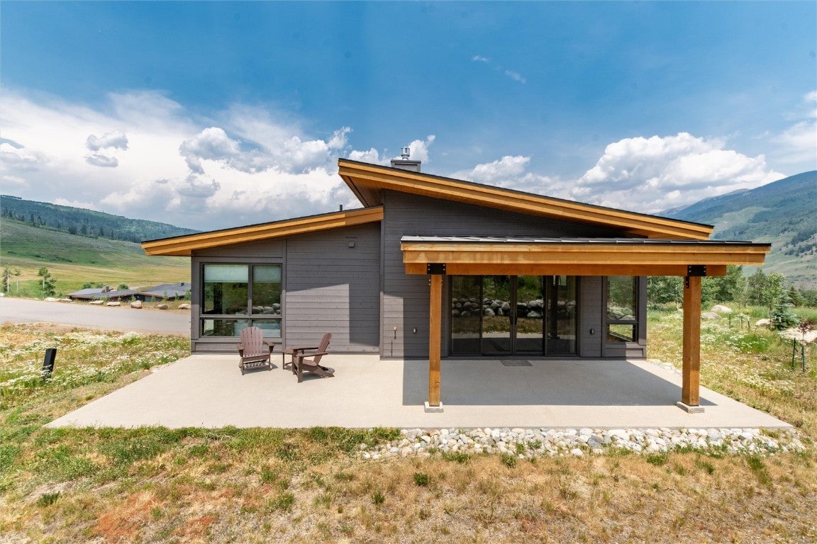 Silverthorne, Colorado, 80498, United States, 3 Bedrooms Bedrooms, ,3 BathroomsBathrooms,Residential,Active,1810374