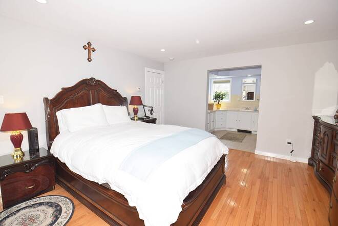 East Hampton, New York, 11937, United States, 5 Bedrooms Bedrooms, ,4 BathroomsBathrooms,Residential,Active,1961929