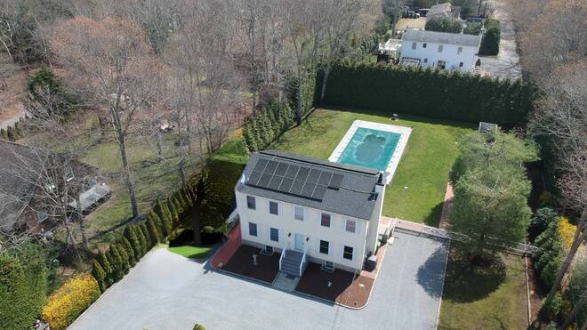 East Hampton, New York, 11937, United States, 5 Bedrooms Bedrooms, ,4 BathroomsBathrooms,Residential,Active,1961929