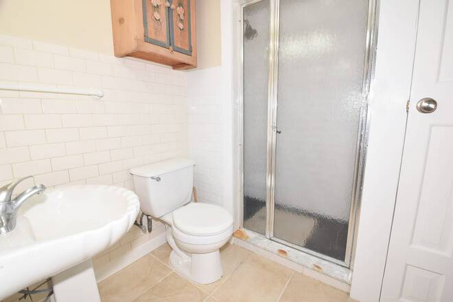 East Hampton, New York, 11937, United States, 5 Bedrooms Bedrooms, ,4 BathroomsBathrooms,Residential,Active,1961929