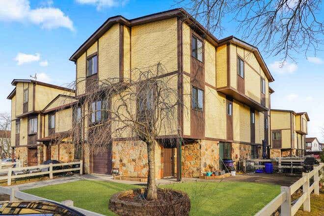 17 Parkview Loop Unit 1041  