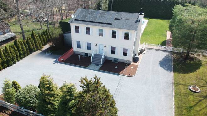 East Hampton, New York, 11937, United States, 5 Bedrooms Bedrooms, ,4 BathroomsBathrooms,Residential,Active,1961929