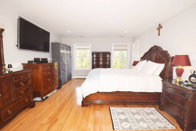 East Hampton, New York, 11937, United States, 5 Bedrooms Bedrooms, ,4 BathroomsBathrooms,Residential,Active,1961929