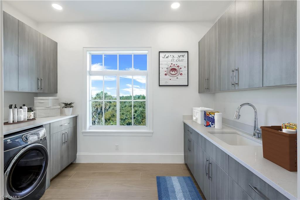 Marco Island, Florida, 34145, United States, ,4 BathroomsBathrooms,Residential,Active,1704143