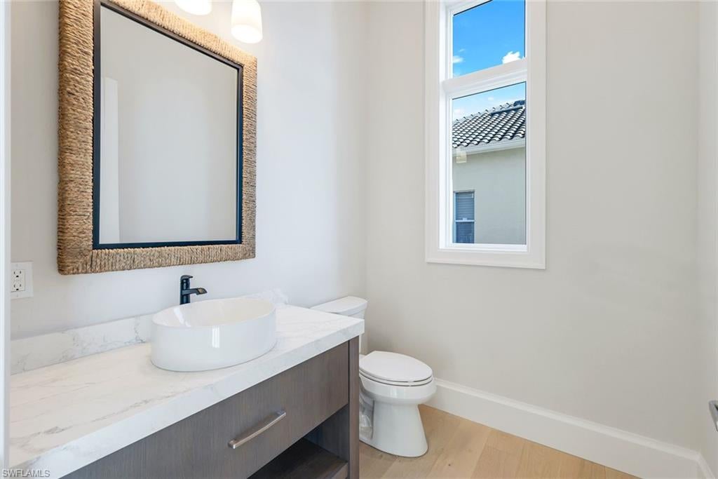 Marco Island, Florida, 34145, United States, ,5 BathroomsBathrooms,Residential,Active,1718458