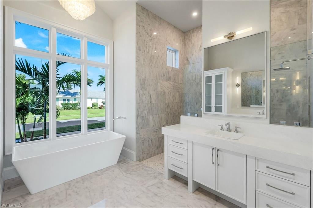 Marco Island, Florida, 34145, United States, ,5 BathroomsBathrooms,Residential,Active,1718458