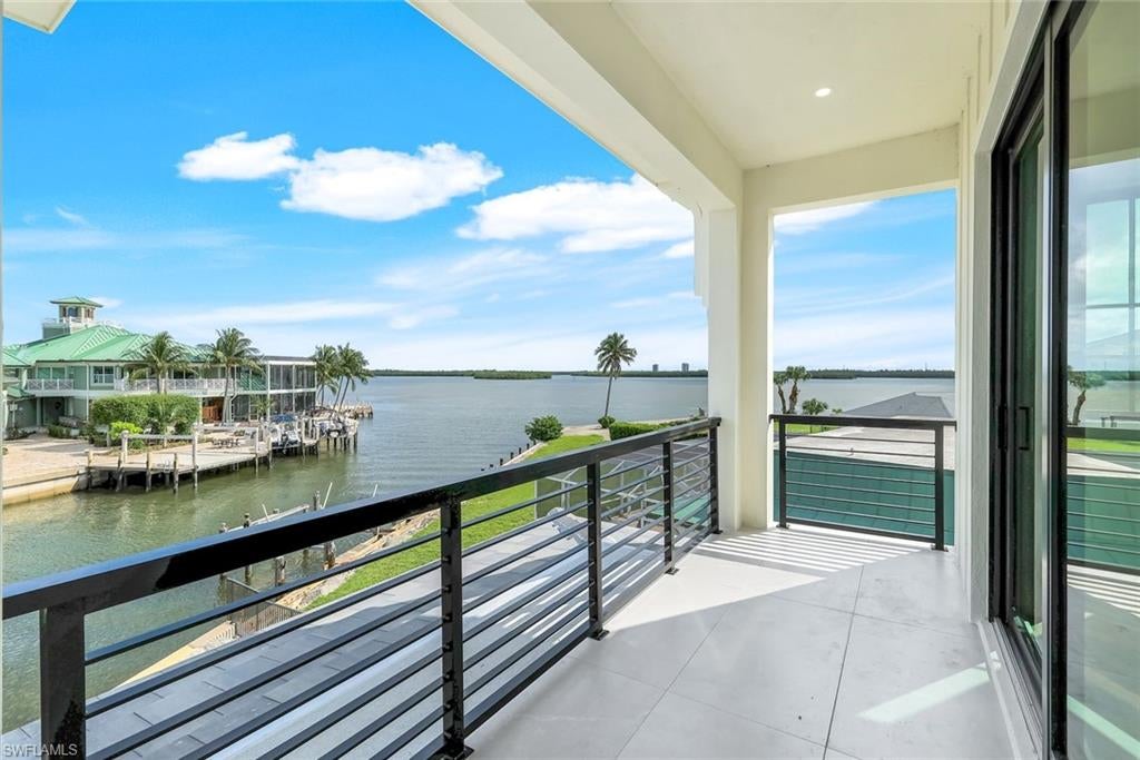 Marco Island, Florida, 34145, United States, 5 Bedrooms Bedrooms, ,6 BathroomsBathrooms,Residential,Active,1898031