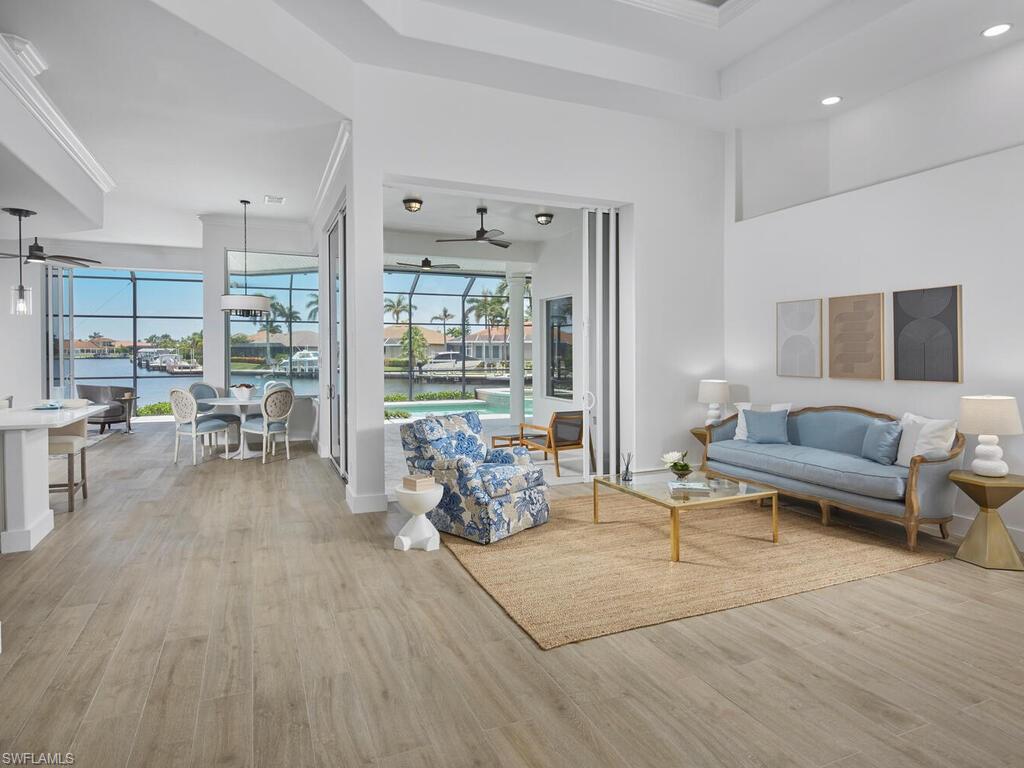 Marco Island, Florida, 34145, United States, ,2 BathroomsBathrooms,Residential,Pending,1849511