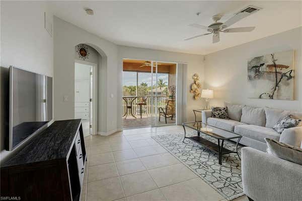 9631 SPANISH MOSS WAY UNIT 3933, BONITA SPRINGS, FL 34135, photo 5 of 25