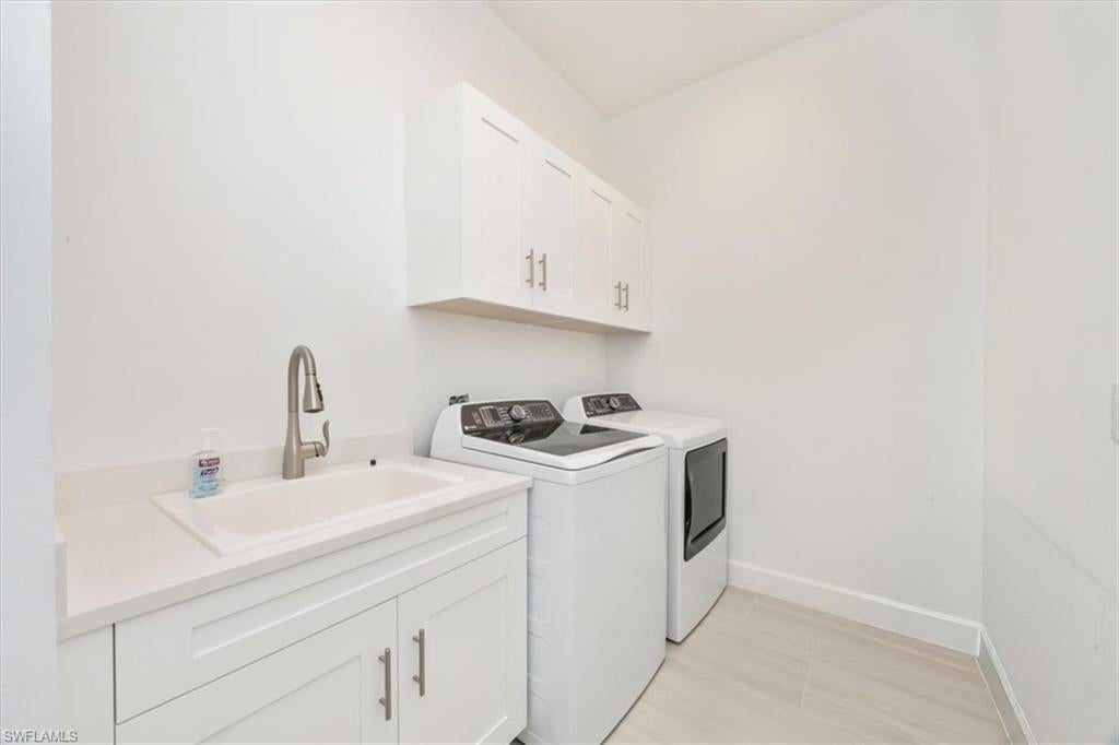 Fort Myers, Florida, 33913, United States, 4 Bedrooms Bedrooms, ,4 BathroomsBathrooms,Residential,Active,2009850