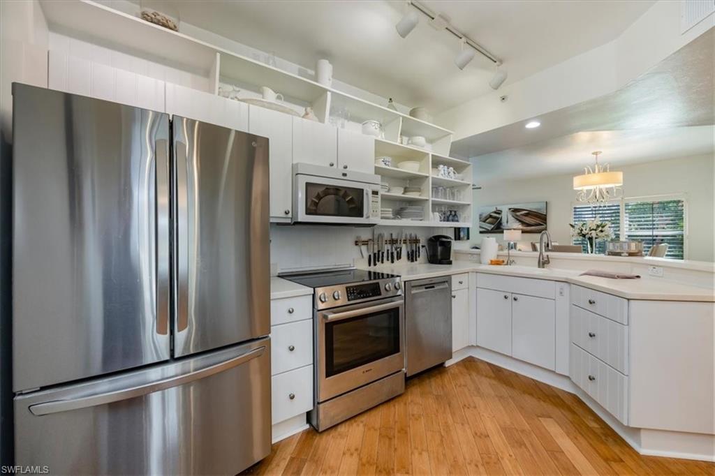 Naples, Florida, 34102, United States, 3 Bedrooms Bedrooms, ,2 BathroomsBathrooms,Residential,Active,1952606