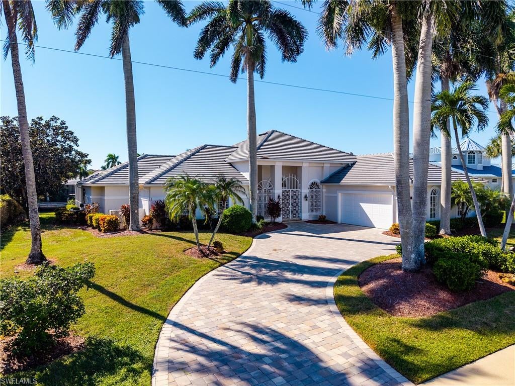 Marco Island, Florida, 34145, United States, 4 Bedrooms Bedrooms, ,4 BathroomsBathrooms,Residential,Active,1985871
