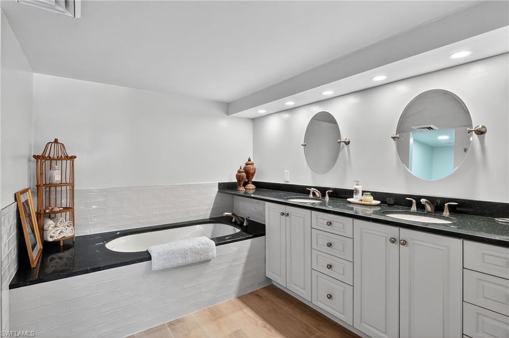 Naples, Florida, 34103, United States, 2 Bedrooms Bedrooms, ,2 BathroomsBathrooms,Residential,Active,1894173