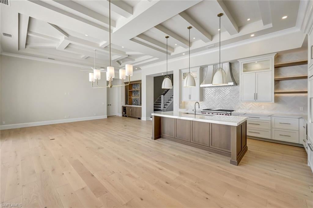 Marco Island, Florida, 34145, United States, 5 Bedrooms Bedrooms, ,6 BathroomsBathrooms,Residential,Active,2010531